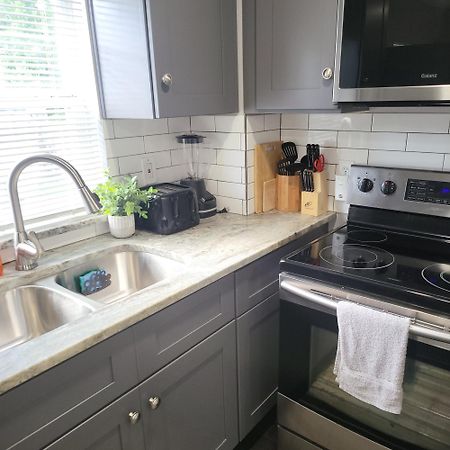 Super Cozy 2 Bedroom With Fast Wifi And Queen Bed Close To Downtown Houston!! Екстериор снимка